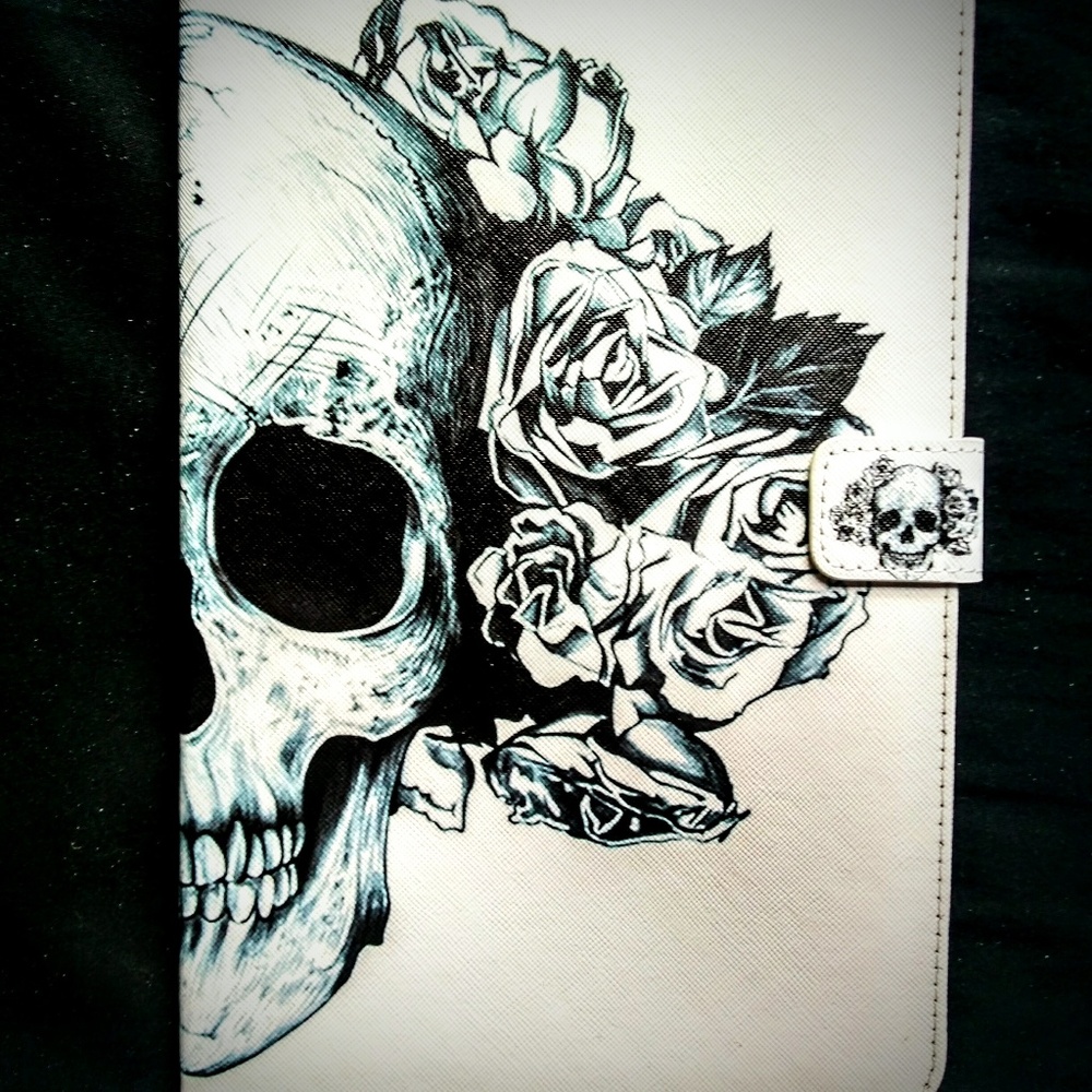 Gothic Skull Tablet Case